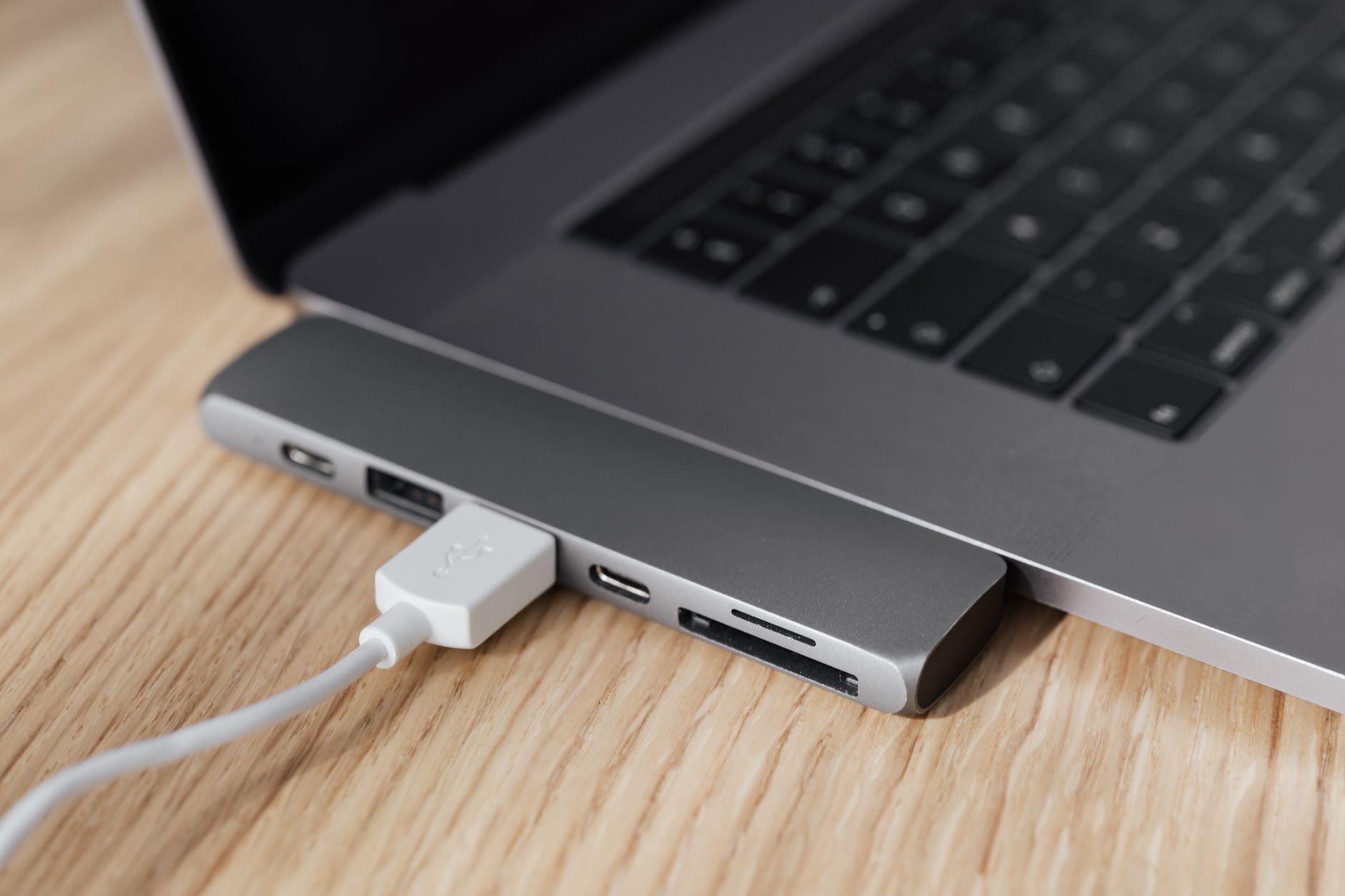 USB hub USB-C – kompletny poradnik wyboru w 2026 roku - zdjecie w tresci