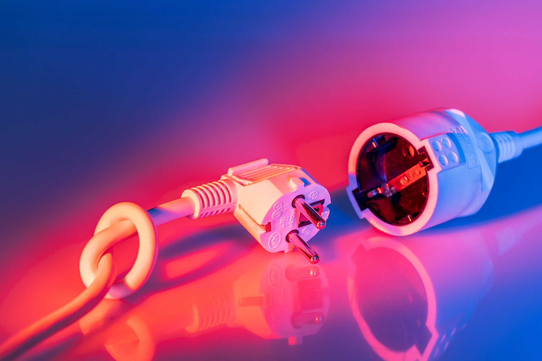Gniazdko inteligentne WiFi – jak wybrać, podłączyć i realnie oszczędzać prąd - zdjecie w tresci